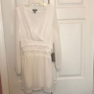 NWT Junior white dress